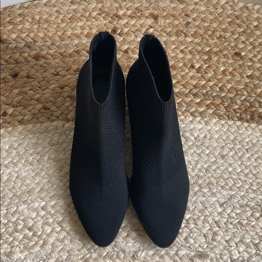 Eileen Fisher Purl Stretch Knit Bootie Size 7